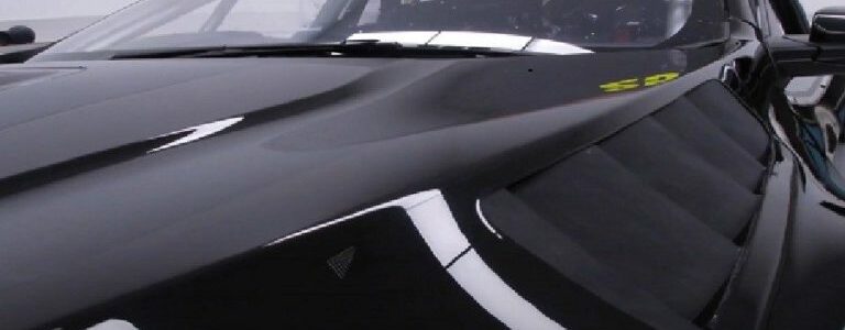 Comment Team Dynamics imprime les pièces des voitures BTCC avec Raise3D Pro2 Plus