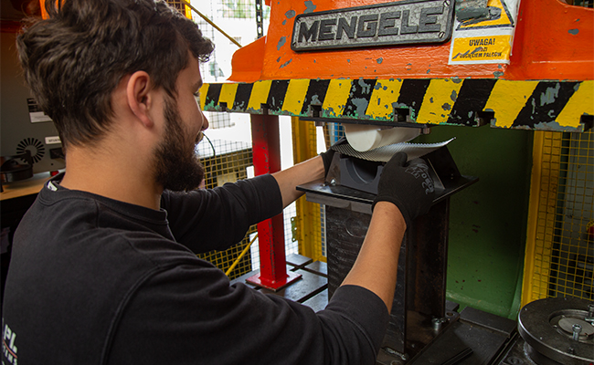 ZORTRAX - Automotive Plant Uses Zortrax Endureal to Upgrade Its Machines